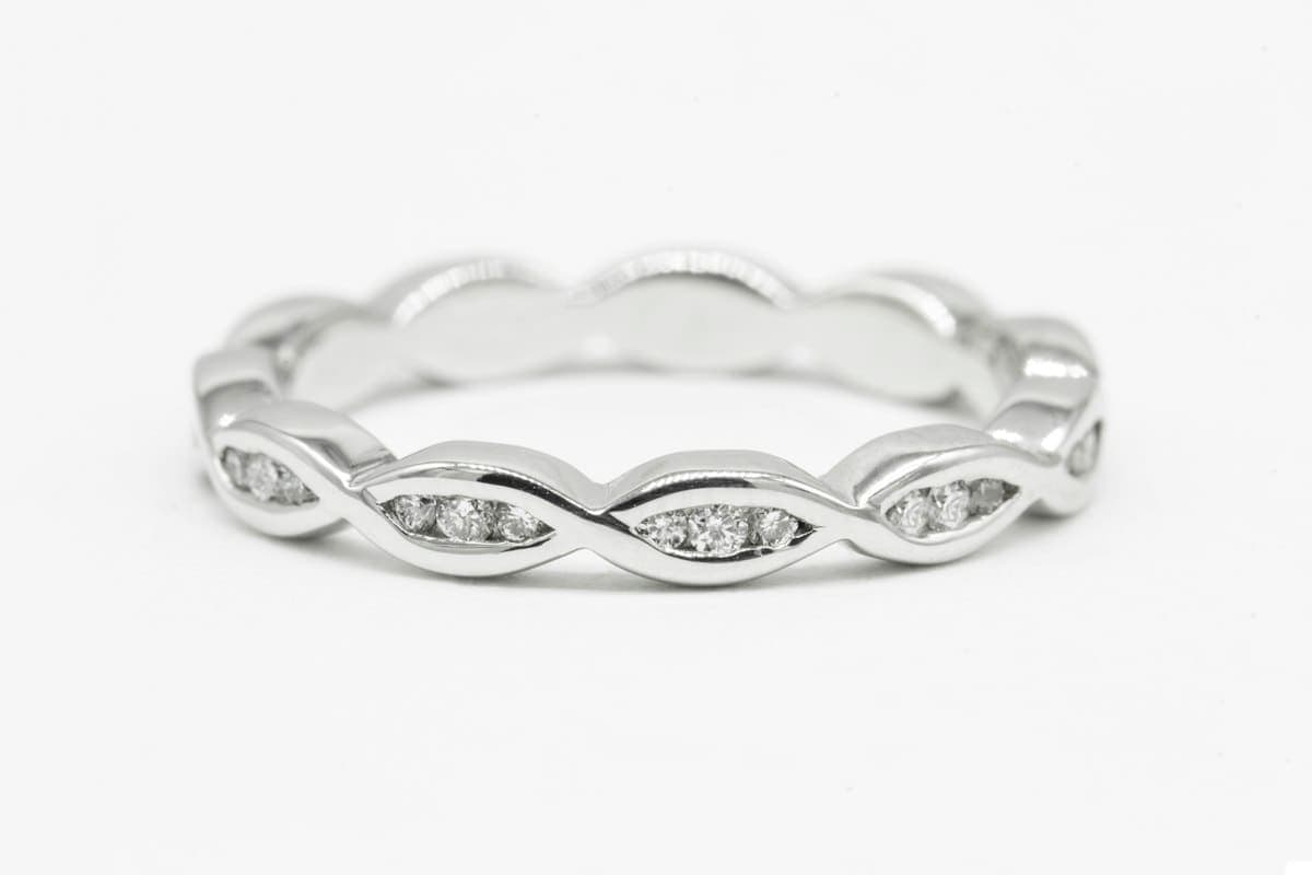 Ishani Eternity Band in silver tone